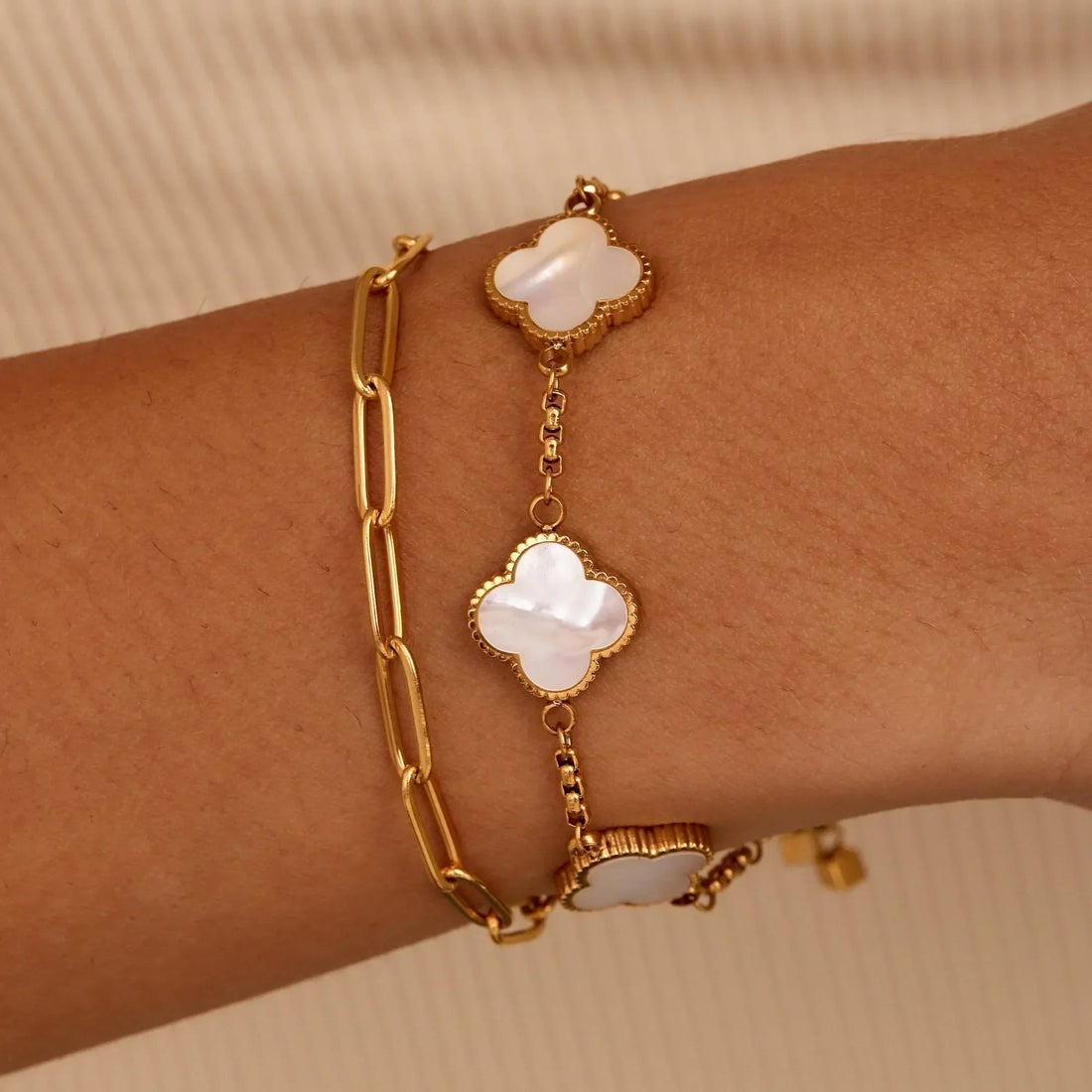 Mother-of-Pearl Clover Bracelet