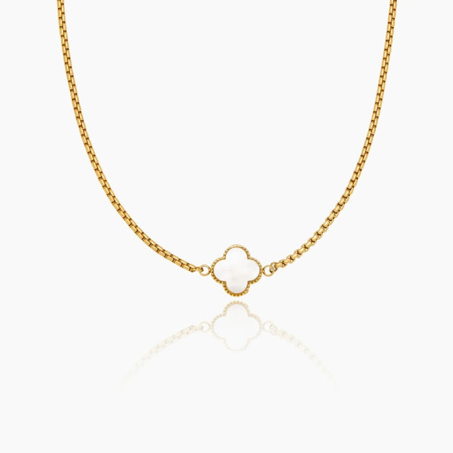 Clover Necklace with Pearl